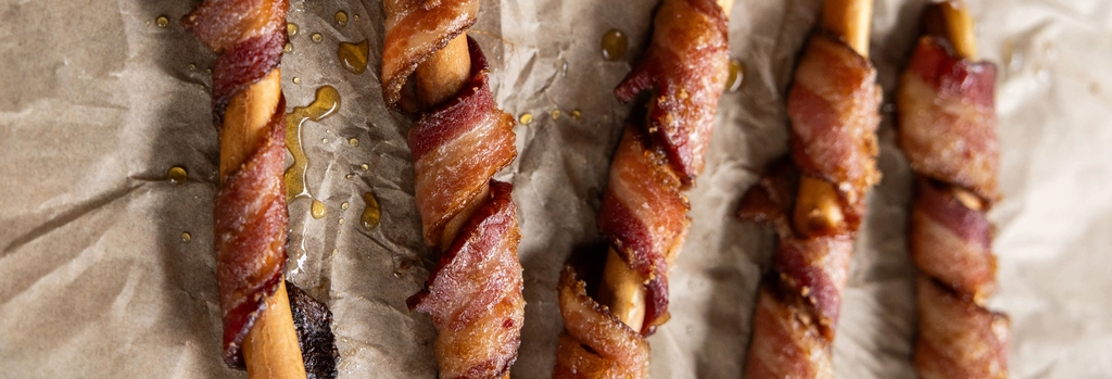 Brown Sugar Crispy Bacon Canes